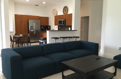 Goulds House | Home in Miami. 4 beds 2.5 baths Spacious and comfortable, in a very quiet area.