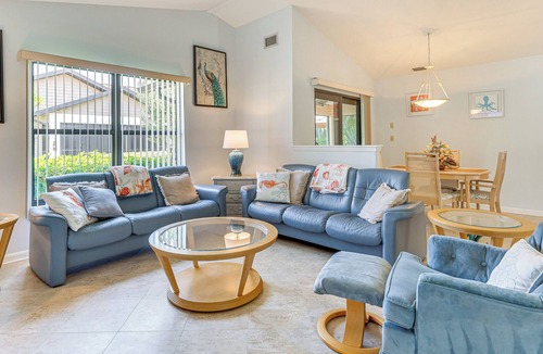Iona House | Home w/Space to Unwind Near Fort Myers Beach!