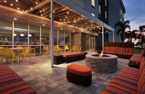 Ballentine Manor Estates Hotel | Home2 Suites By Hilton Sarasota Bradenton Airport