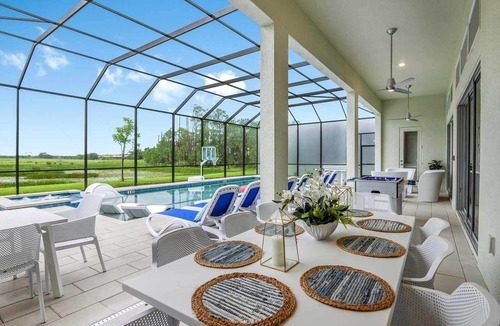 Loughman House | Homes by Villatel | Arcade, Sci-Fi & Ocean Themed BRs, Theater, Gym - Near Parks