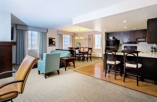 Port Saint Lucie Hotel | Homewood Suites by Hilton Port Saint Lucie-Tradition