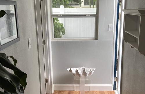 Crescent Lake Cottage | Homey cottage, short walk to lake - 5 min to downtown