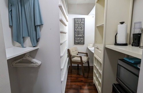 Port Saint Lucie Apartment | Honey Room Perfect Comfort with Wi-Fi & Free Parking