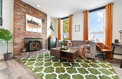 Mount Washington Apartment | HostWise Stays - The Grandview - Great City Views - Private Parking