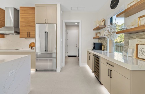 Arlington Park House | House of Agape | Modern Luxury Escape w/Pool