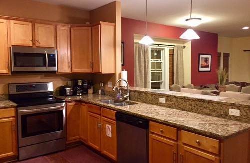 North Wildwood House | *Huge~3 levels~4 bedroom Townhome~BeachBLOCK~HeatedPOOL~WIfi