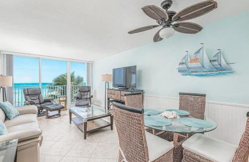 Hutchinson Island South House | Hutchinson Island BeachFront Heated Pool Balcony Top Floor