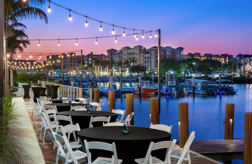Naples Hotel | Hyatt House Naples 5th Avenue
