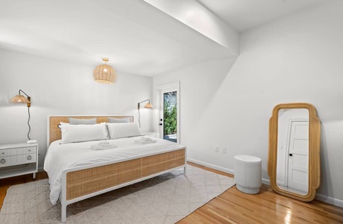 Hyde Park House | Hyde Park Hydeaway | Stunning Home w/ Heated Pool!