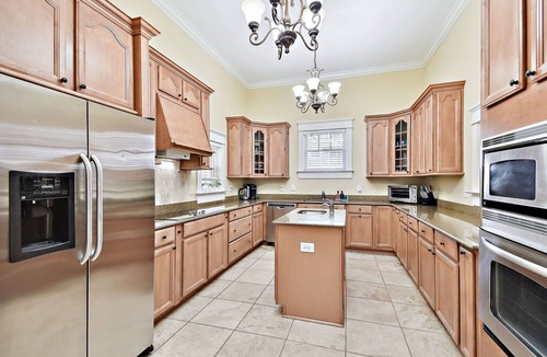 Hyde Park House | Hyde Park Location - Pet-Friendly - Gym - Sauna