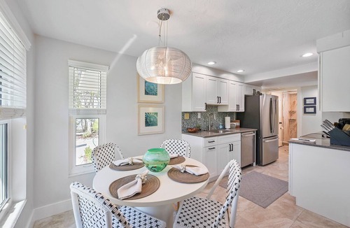 Anna Maria Condo | Ideal Location, Stunning Villa! Close to beach, beach gear provided!