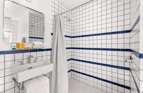 West Avenue Hotel | Ideal South Beach Studio nr Art Deco, Beaches & Parks