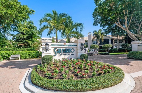 Beauville Condo | Immaculate 3br condo, world class Pelican Bay beach amenities