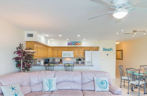 Indian Shores Condo | Immaculate Indian Shores Condo With Amazing Views In Quiet Captian's Cove.