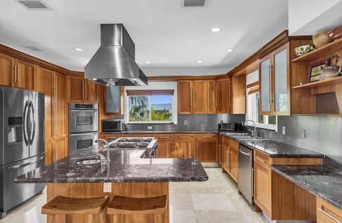 Tavernier House | Immaculate Islamorada Home with 100' of Dockage, Pool & More!
