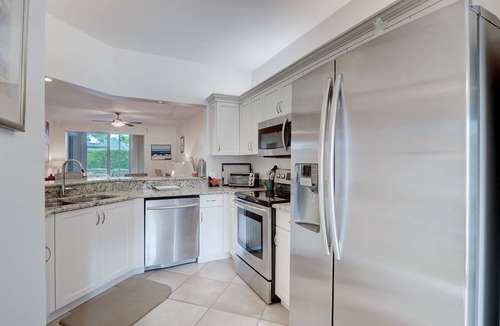 Pelican Bay Condo | Impeccable 2BR/2BA condo, world class Pelican Bay amenities ! Save 10% monthly