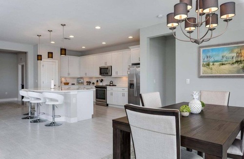 Venice House | Impeccable 3 BR/2 BA home with expansive lake view - Serenity Garden