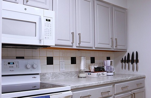 Lakeland House | Indigo City Escape