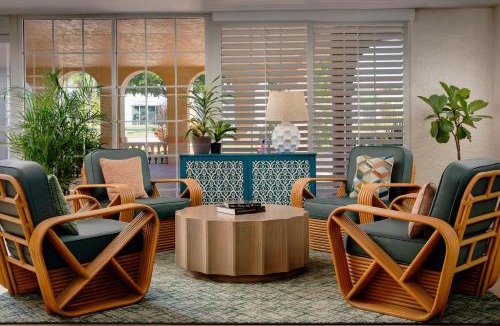 Park Shore Hotel | Inn of Naples, Tapestry Collection by Hilton