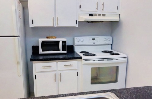 Anona House | Inter coastal condo less than two miles from Indian Rocks Beach!