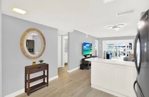 Island Estate Condo | Inter-coastal waterfront newly remodeled condo with boat lift! Bring your boat!