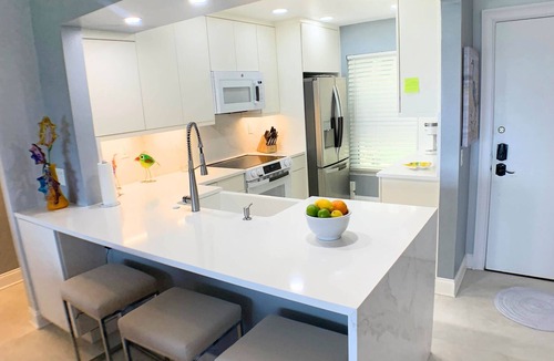 Casa del Mar Condo | Isla del Sol Waterfront Snowbird/Workation Paradis