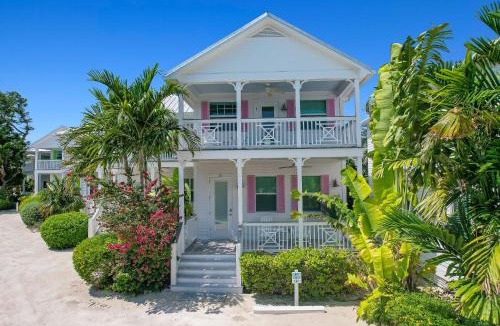 Islamorada Villa | Isla Key Lychee - Waterfront Boutique Resort, Island Paradise, Prime Location