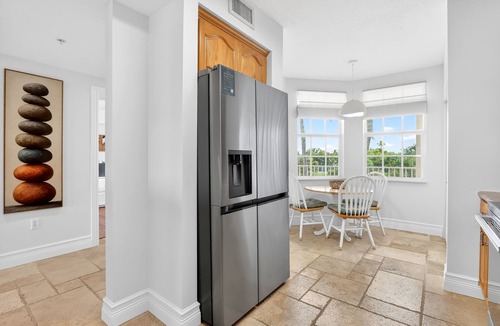 Islamorada Apartment | Isla Santorini | Islamorada Waterfront Condo, Ensuites, Pool, Hot Tub