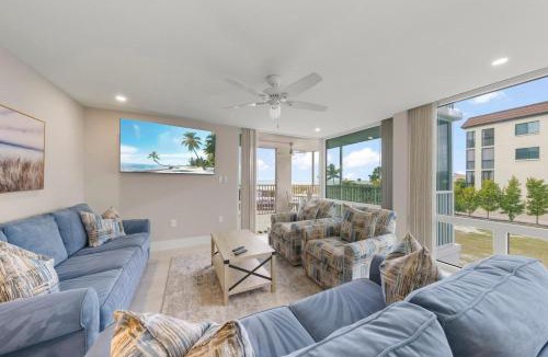 Sanibel House | Island Beach Club #220C