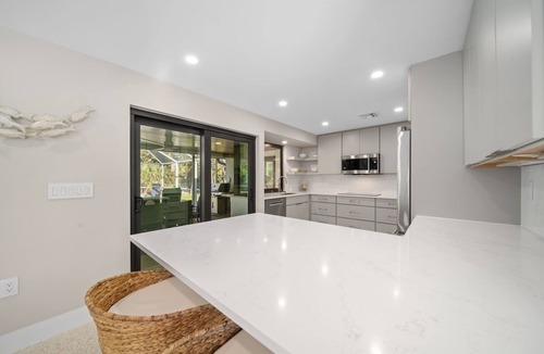 Sanibel House | Island Dreams: Remodeled West Gulf Drive Pool Home
