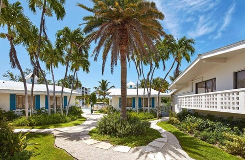Islamorada Apartment | Island Escape in Islamorada | Breakfast, Pool & Pet-Friendly Stay!