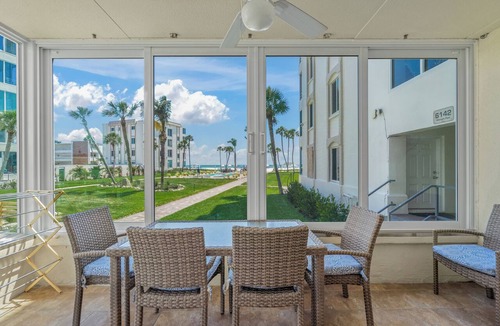 Siesta Key Apartment | Island House Beach Resort 10N