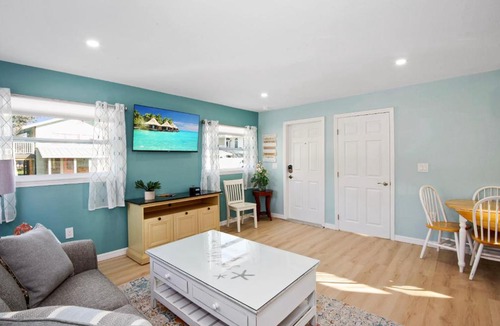 Fort Myers Beach House | Island Paradise Cottage by Sun Palace