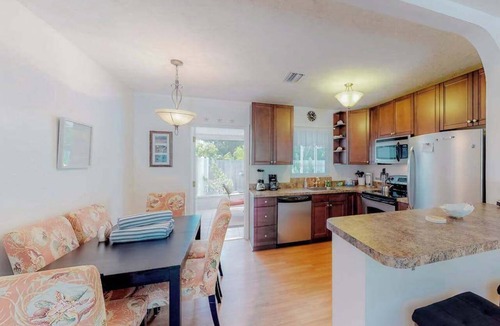 Holmes Beach Villa | Island villa with heated private pool, tranquil courtyard, easy beach access