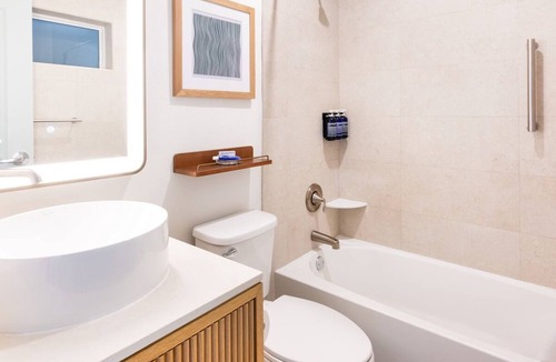 Islamorada Hotel | Islander Resort Oceanside | 4 Units | 5 mi to Windley Reef