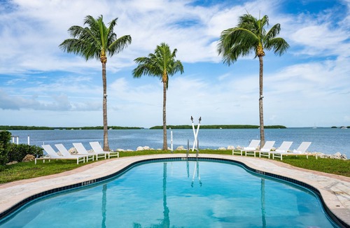 Islamorada Hotel | Islander Resort Oceanside | 4 Units | 5 mi to Windley Reef
