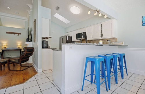 El Centro Beach House | {It's A Shore Thing} | POOL | Dogs OK! | Few Blocks 2 Beach