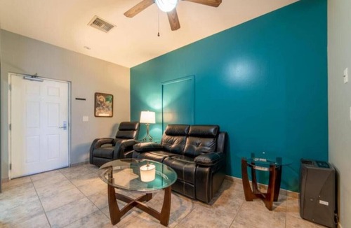 Everglades City Hotel | Ivey House Hotel - Deluxe Queen Room