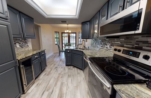 Villas House | Ivy Inn at 23 Palms!