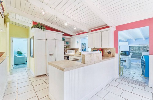 Jensen Beach House | Jensen Beach Cottage w/HEATED pool