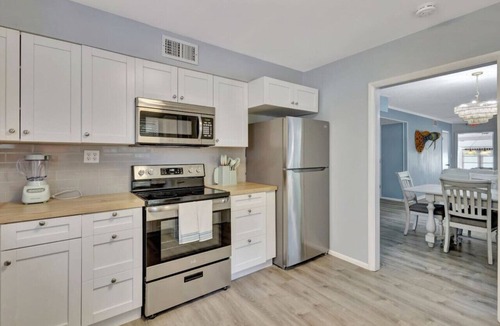 Indian River Estates House | Jensen Beach Tropical Oasis!