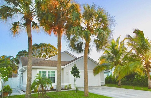 Jupiter House | Jupiter Sunshine