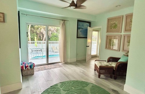 Safety Harbor Club House | KEY LIME TIME, Gulf view, newly renovated 5 bedroom/5 bath house with pool.