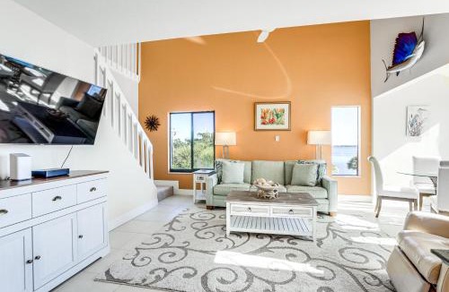 Englewood House | Key Retreat: Bay Views & Private Beach Access