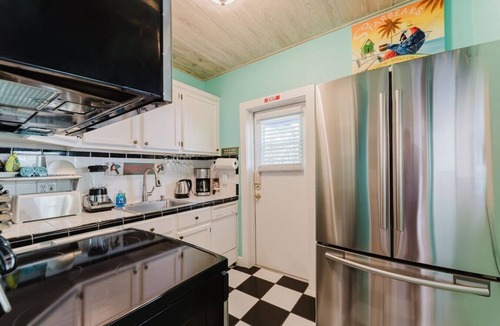 Grandview Heights House | Key West Cottage with Heated Pool