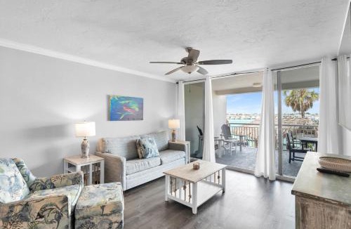 Meadows House | Key West Downtown Waterfront, sleeps 8, Dock & Pool Pet-Friendly