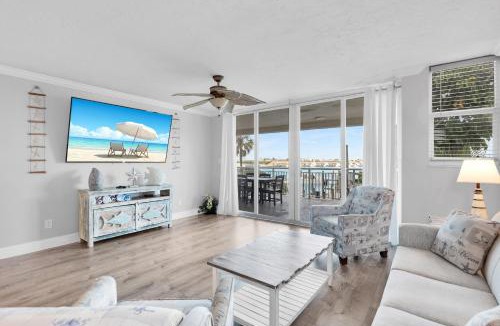 Meadows House | Key West Large waterfront condo with boat slip, sleeps 8