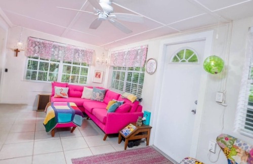 Islamorada House | Keys Cottage Downtown Islamorada — walk