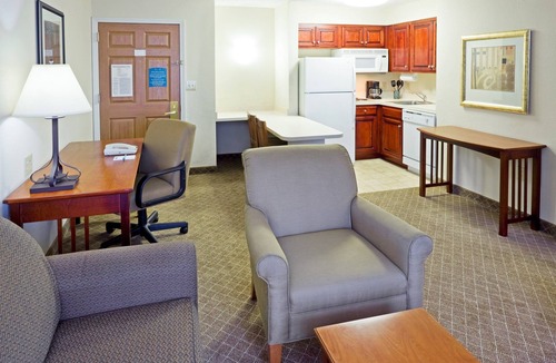 Cranbury Apartment | King Suite. Delicious Free Breakfast. Only 20 Min to Princeton.