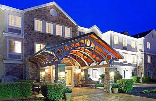 Cranbury Apartment | King Suite. Delicious Free Breakfast. Only 20 Min to Princeton.